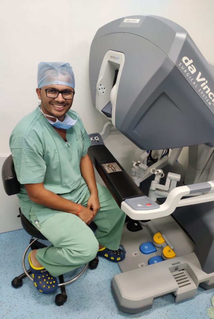Dr. Saket Narnoli